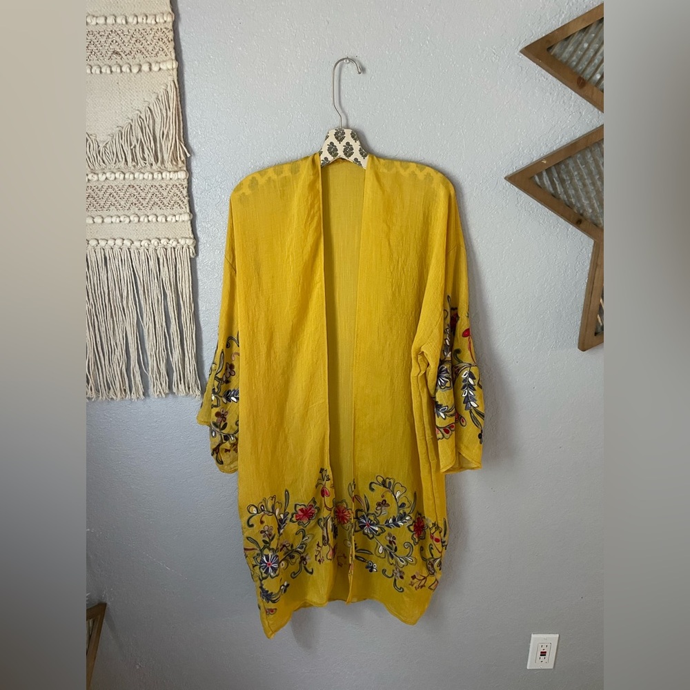 Three Bird Nest Kimono - Picture 4 of 6